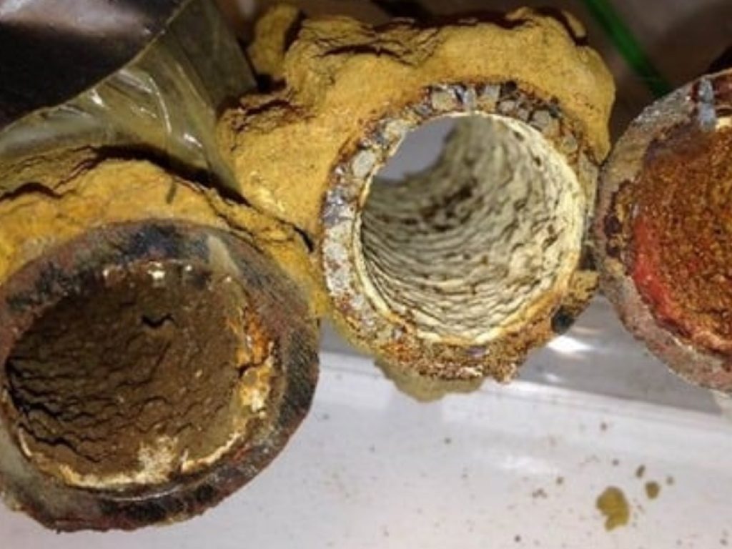 Pipeline-cleaning-services-web